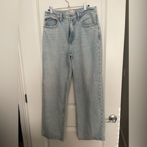 Abercrombie The Loose High Rise Jean